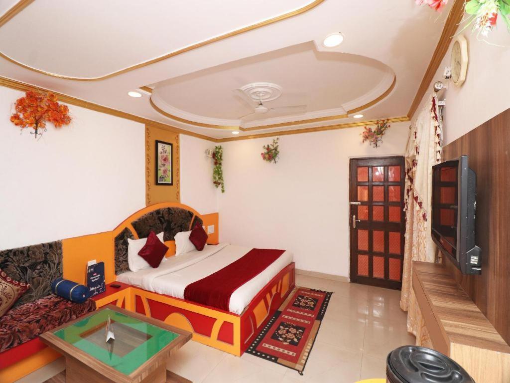 Hotel Prateek Pachmarhi Luaran gambar