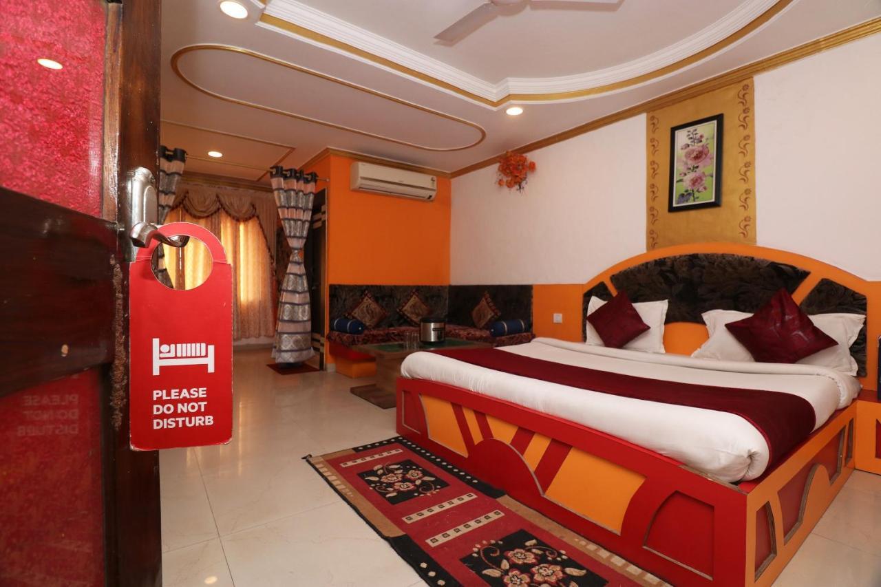 Hotel Prateek Pachmarhi Luaran gambar