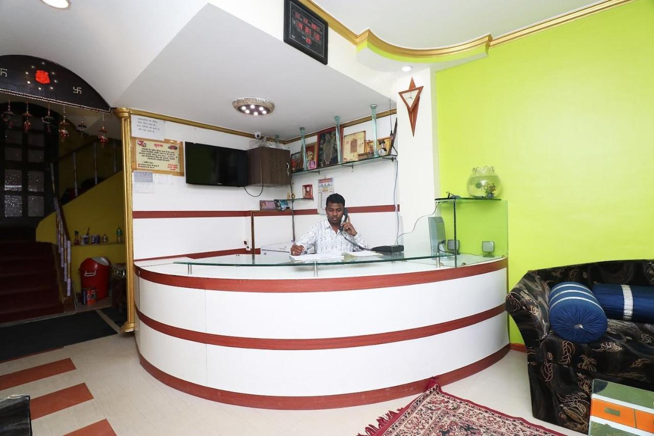 Hotel Prateek Pachmarhi Luaran gambar